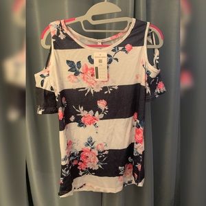 NWT cold shoulder modern tshirt